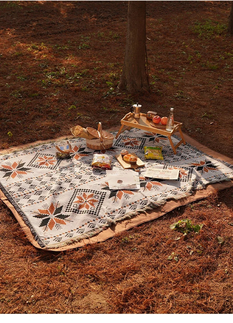 Voyage Premium Bohemian Blanket