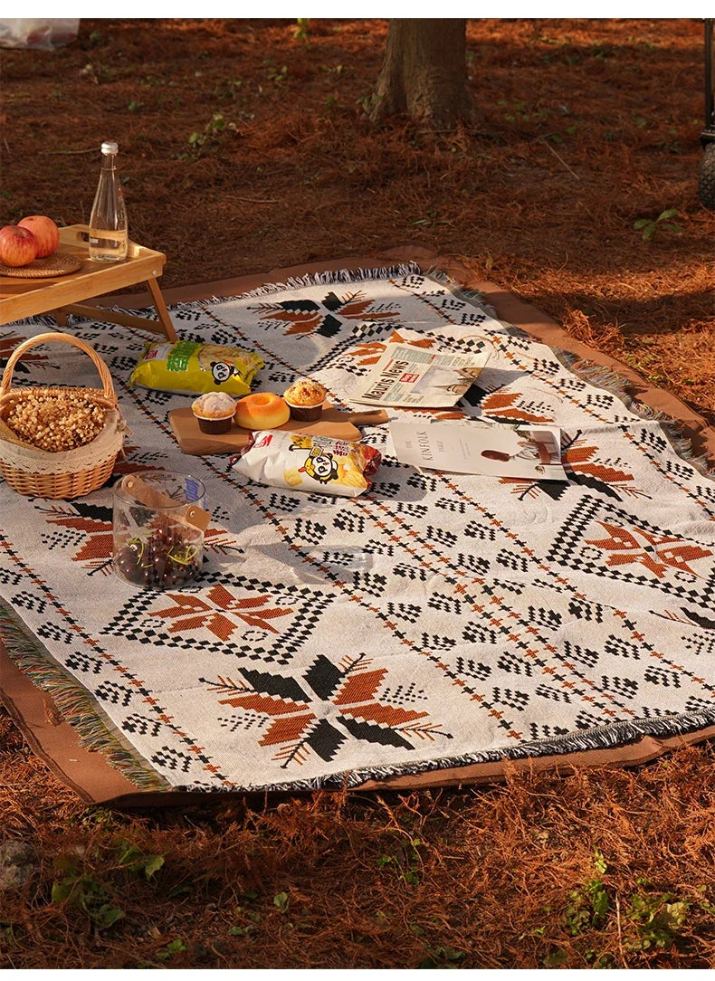 Voyage Premium Bohemian Blanket